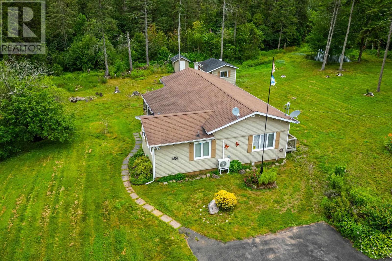 1321 Windham Hill Road, Rodney — photo 2