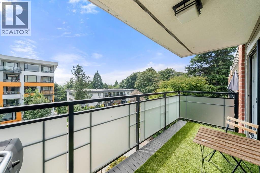 312 360 E 2ND STREET, North Vancouver