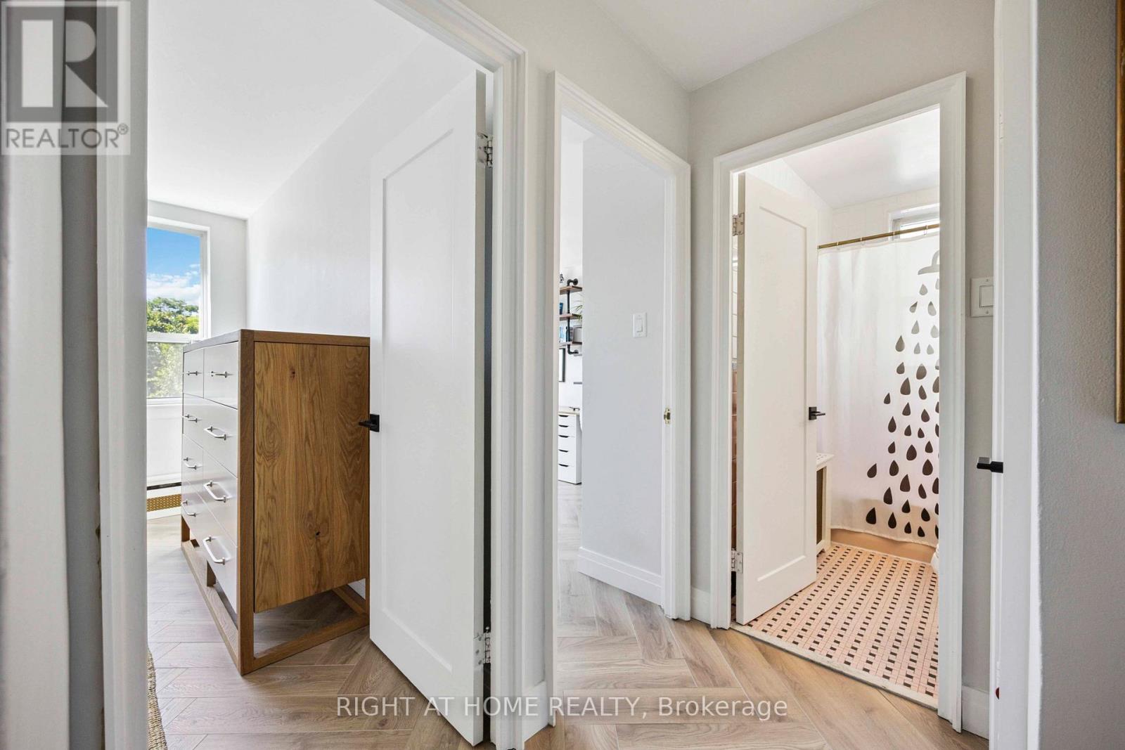 #103 57 NEPTUNE DRIVE - 22
