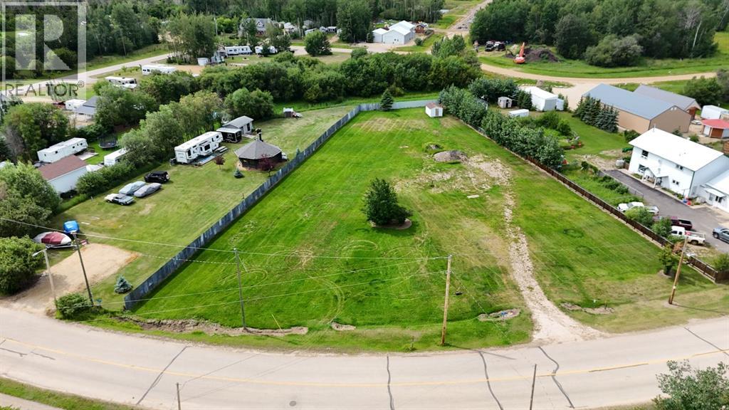 26 Peace River Avenue - Photo 5