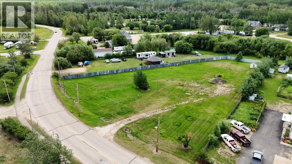 26 Peace River Avenue - Photo 6