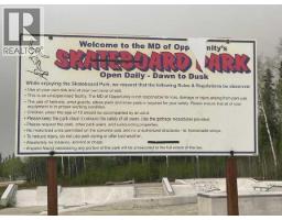 851 Wolf Trail, Sandy Lake, AB T0G2K0 Photo 12