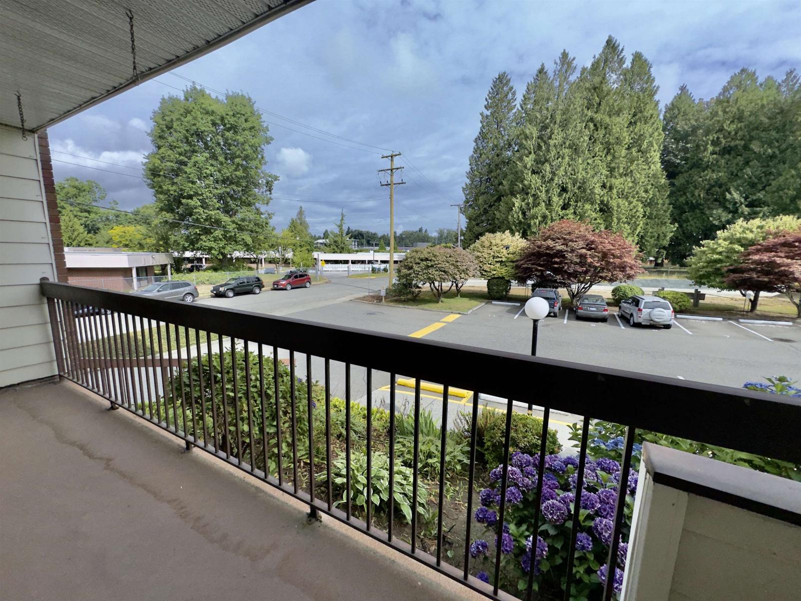 104 33490 COTTAGE LANE, Abbotsford