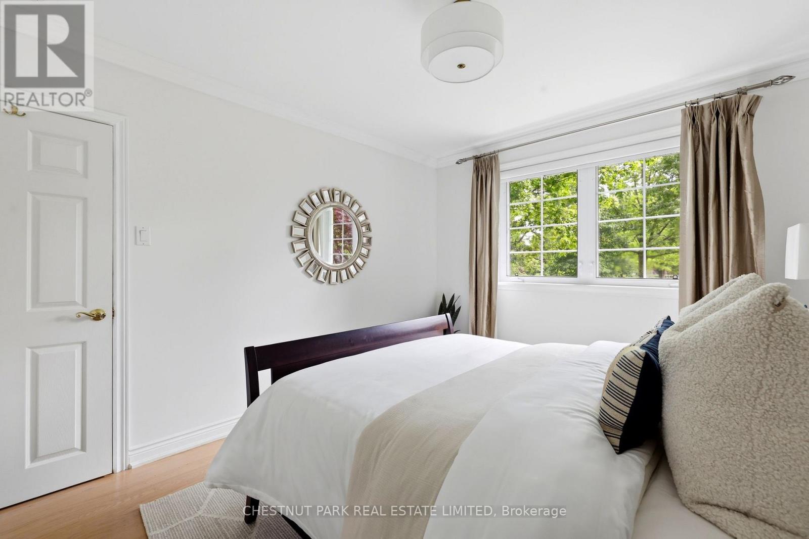 44 FAREHAM CRESCENT - Image 22