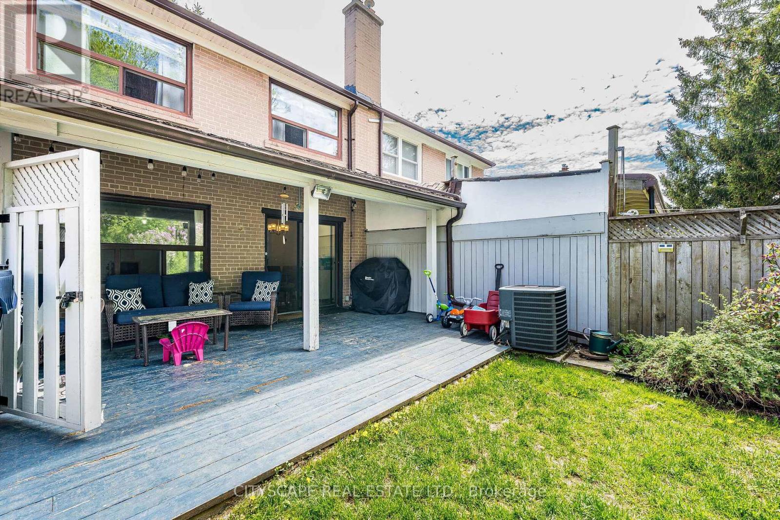 138 OVERTURE ROAD - 39