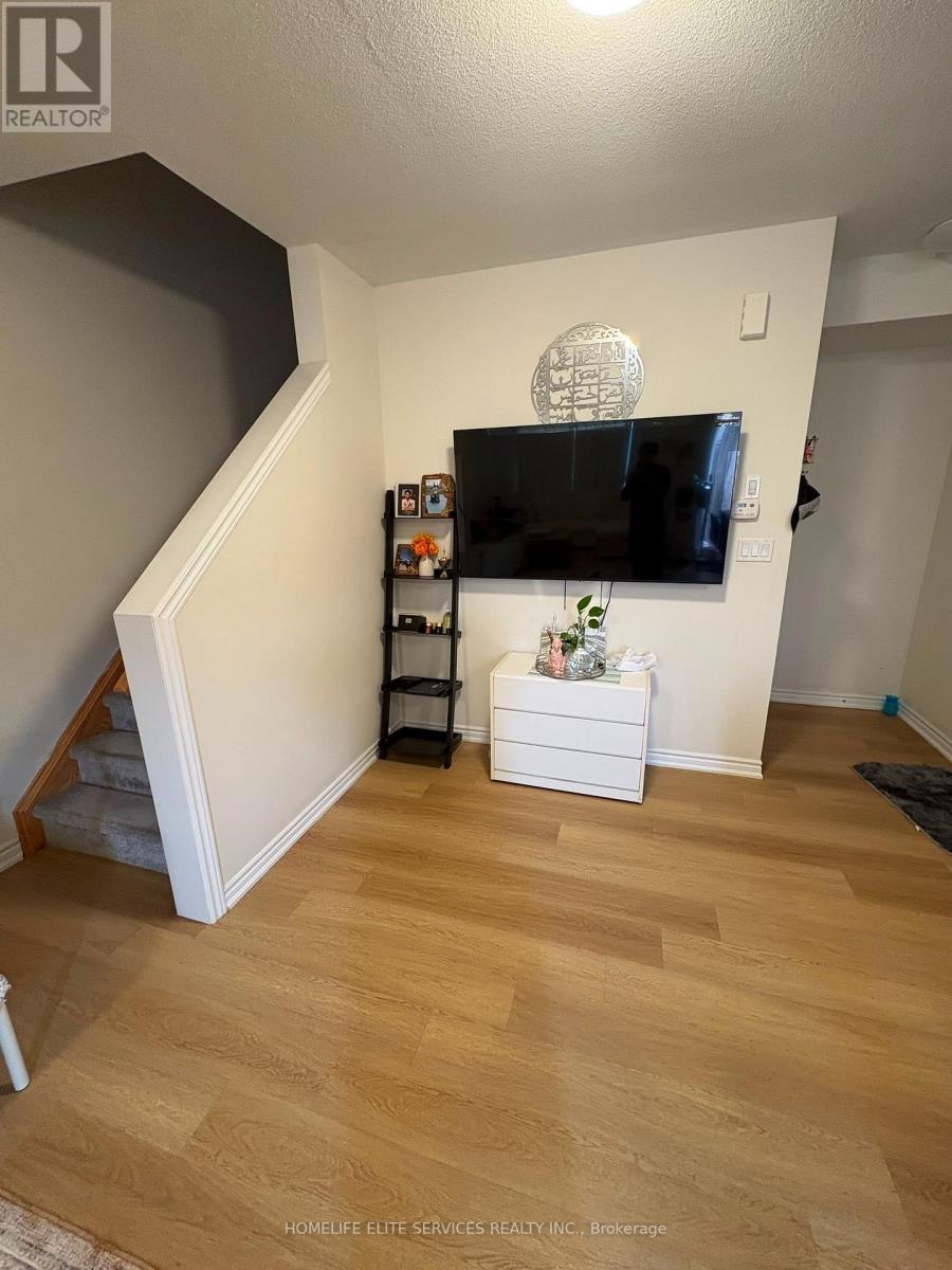 485 BERESFORD PATH - 1