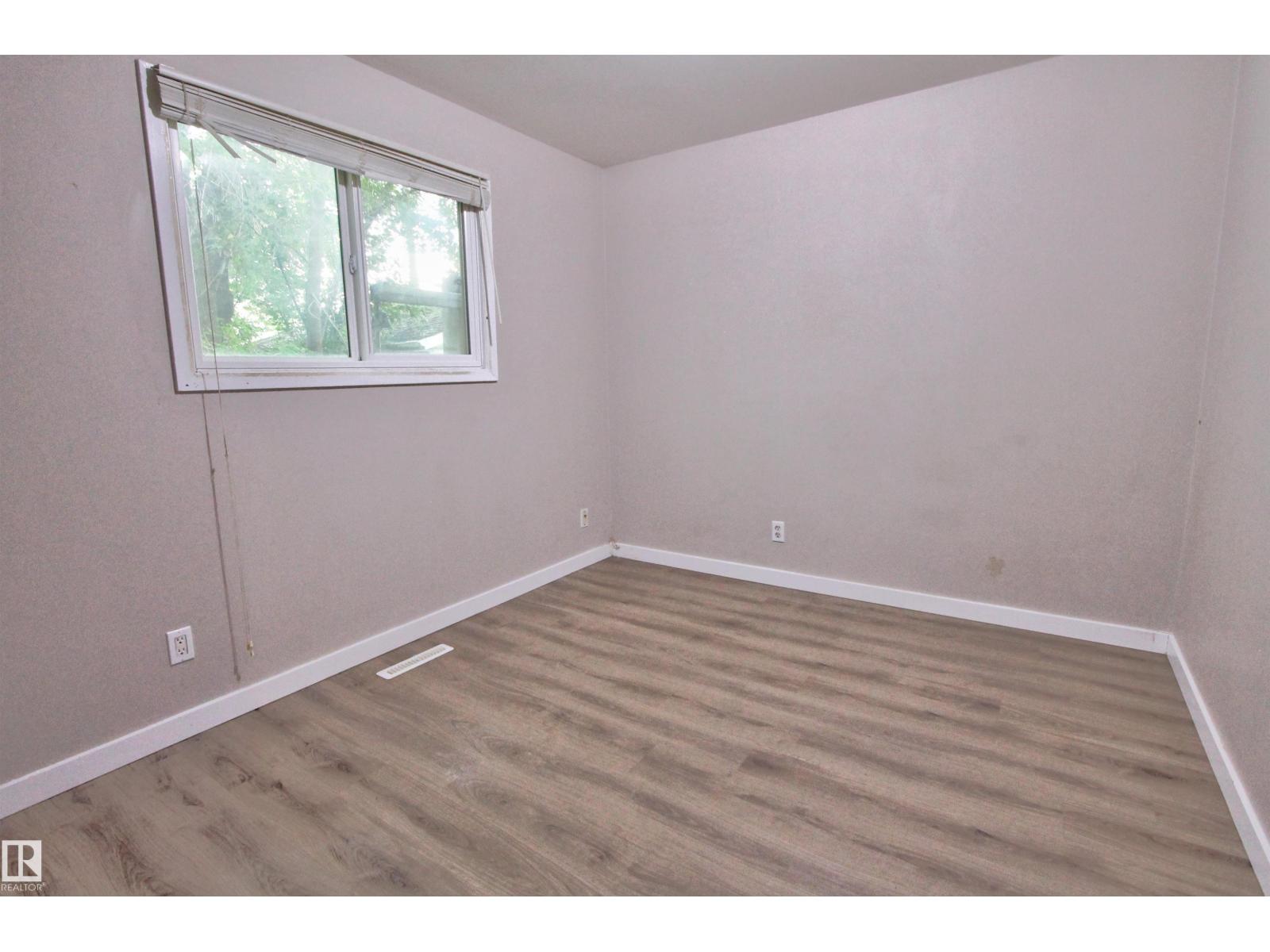 11338 85 ST NW - 13
