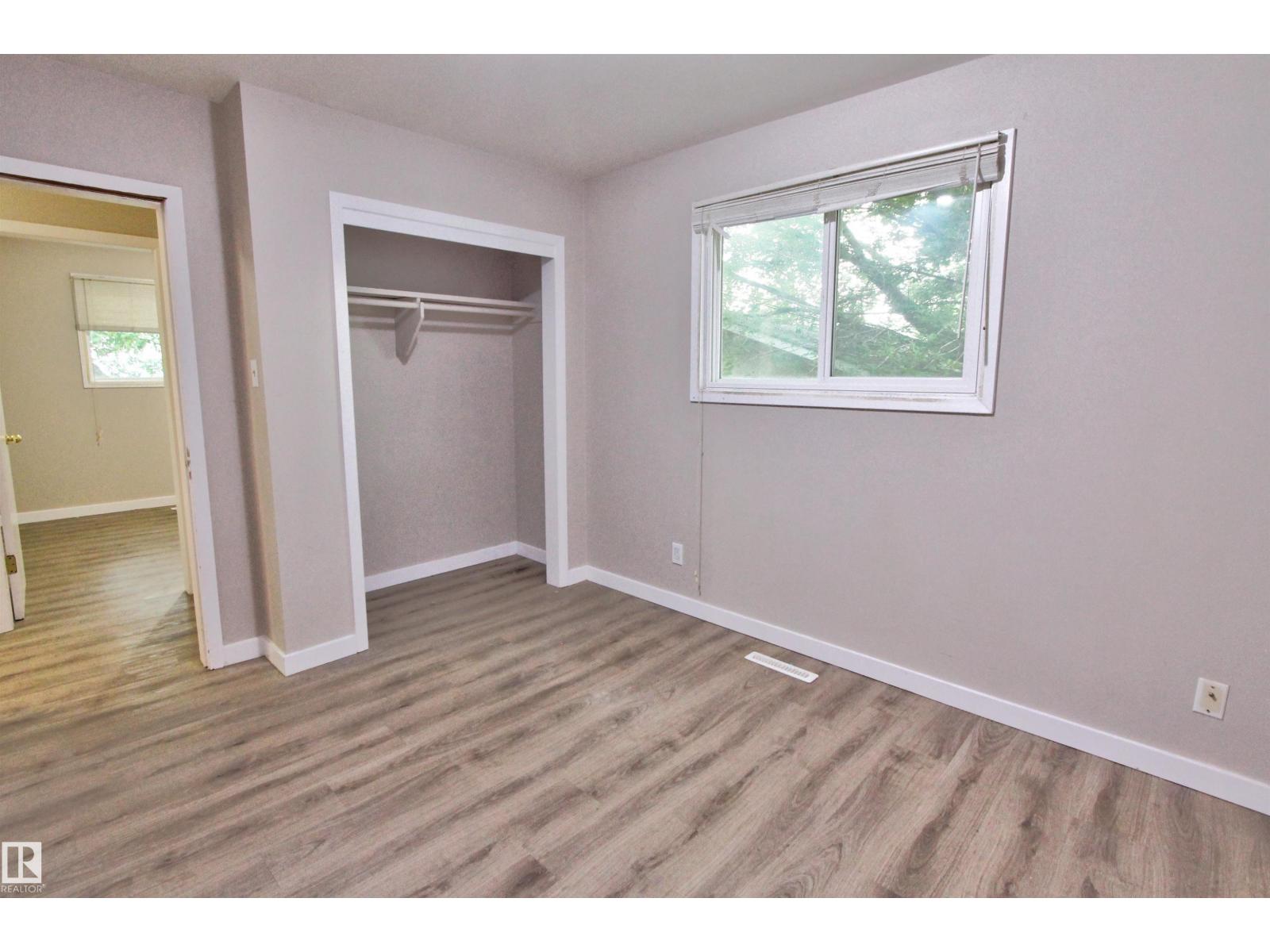 11338 85 ST NW - 14