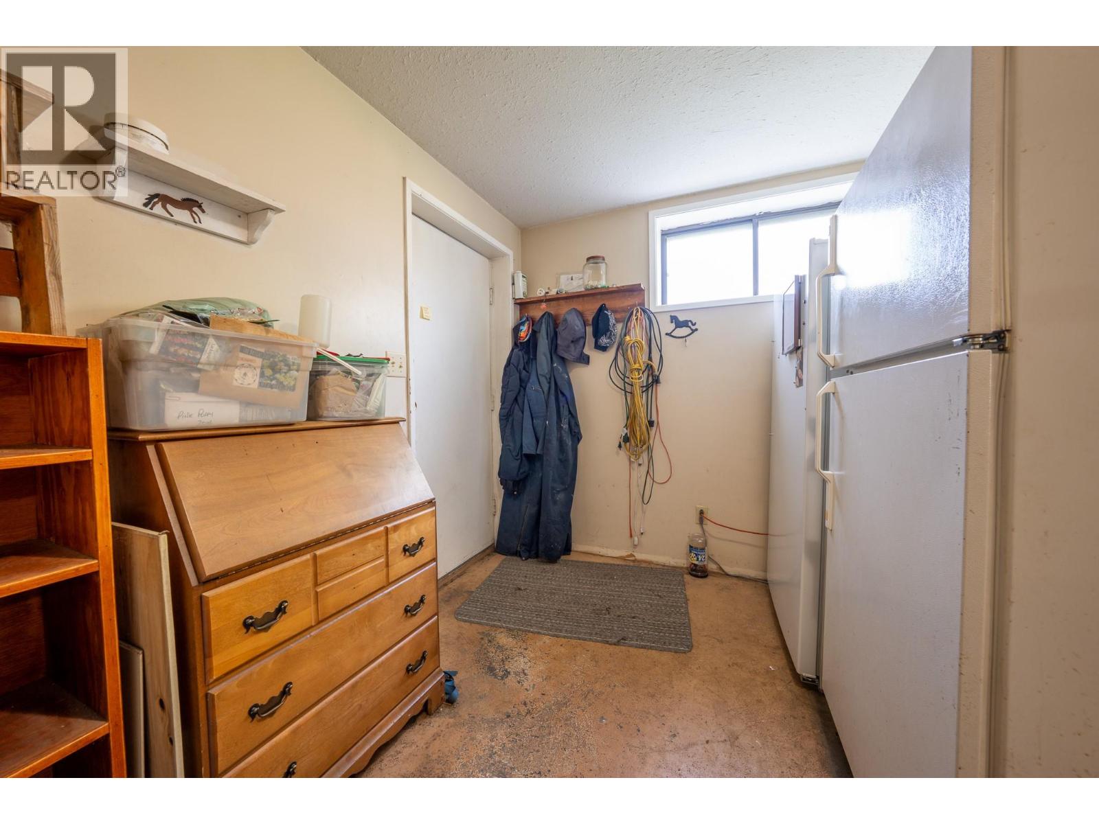 6055 Darcy Road - 50