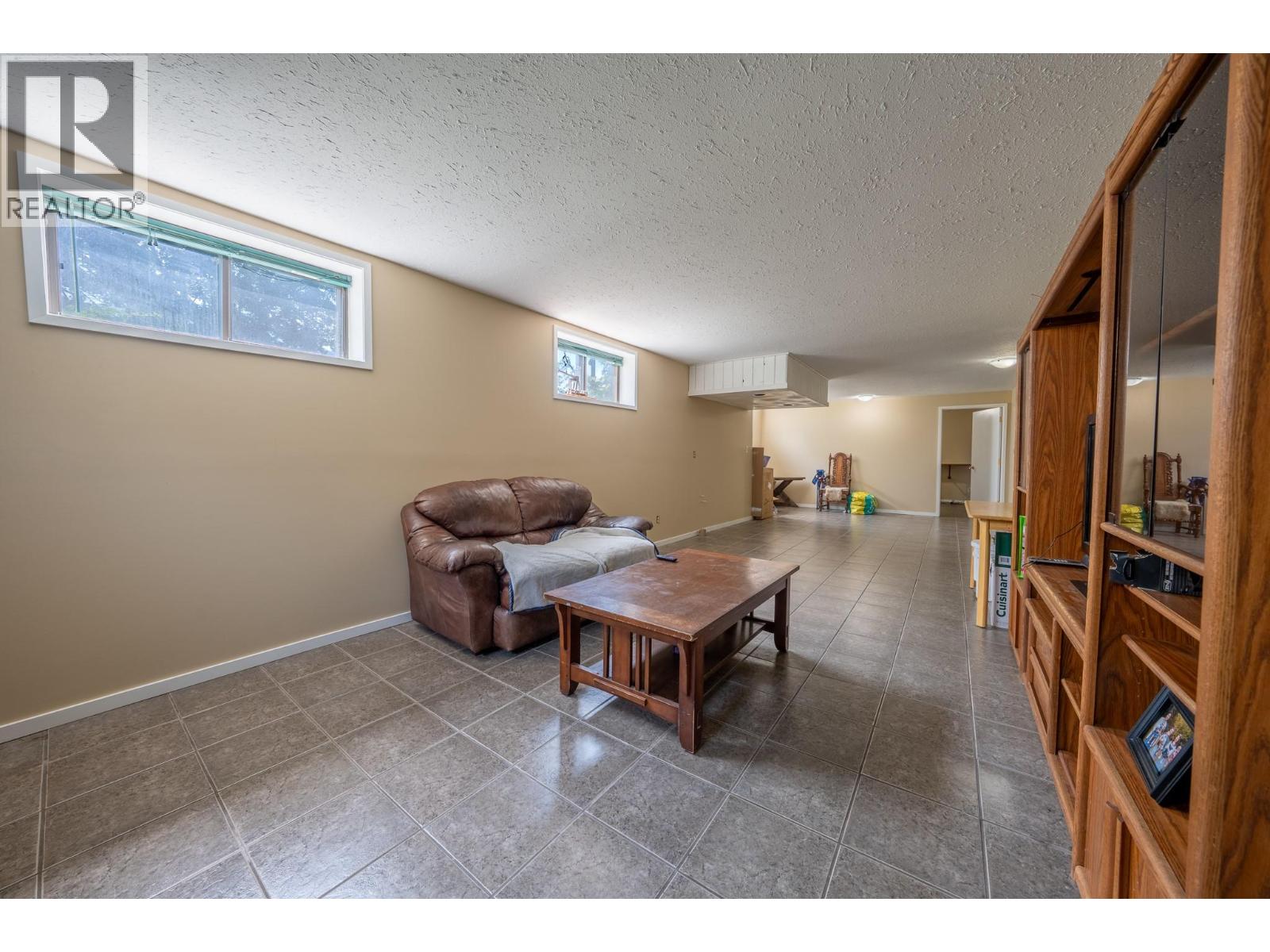 6055 Darcy Road - 43