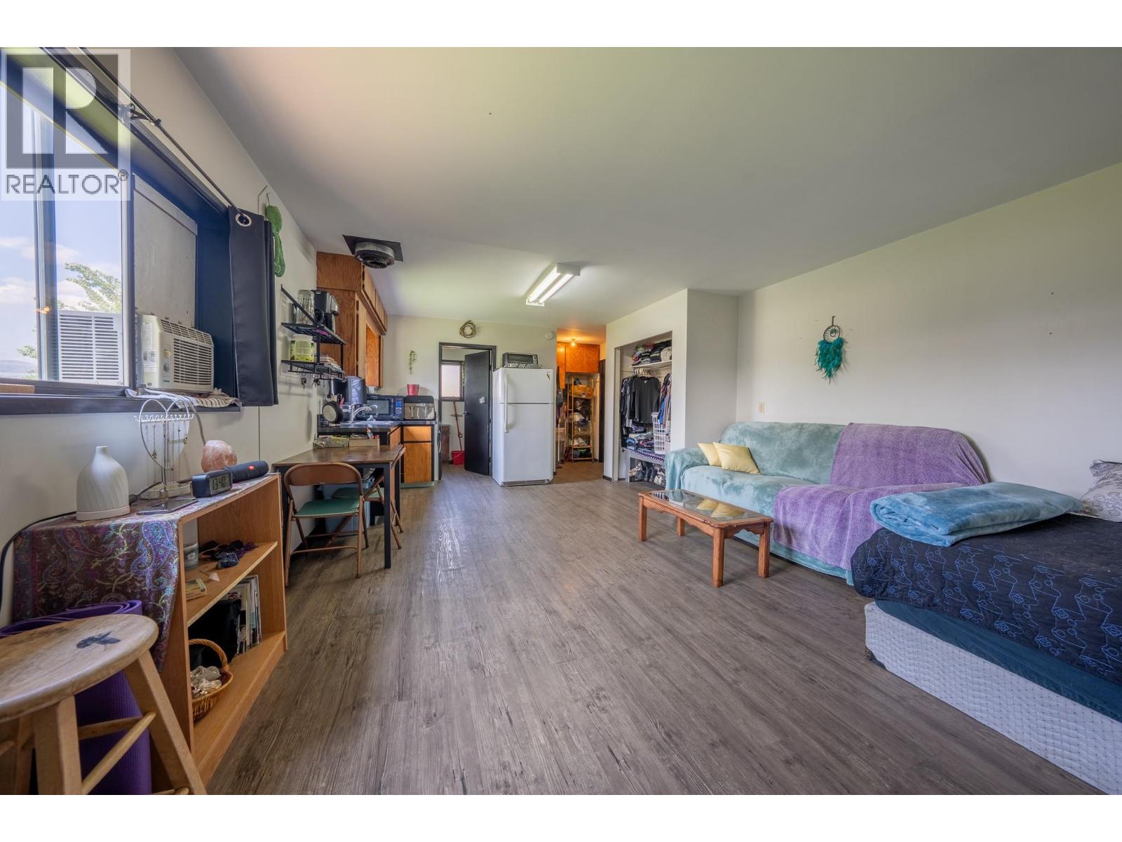 6055 Darcy Road - 56