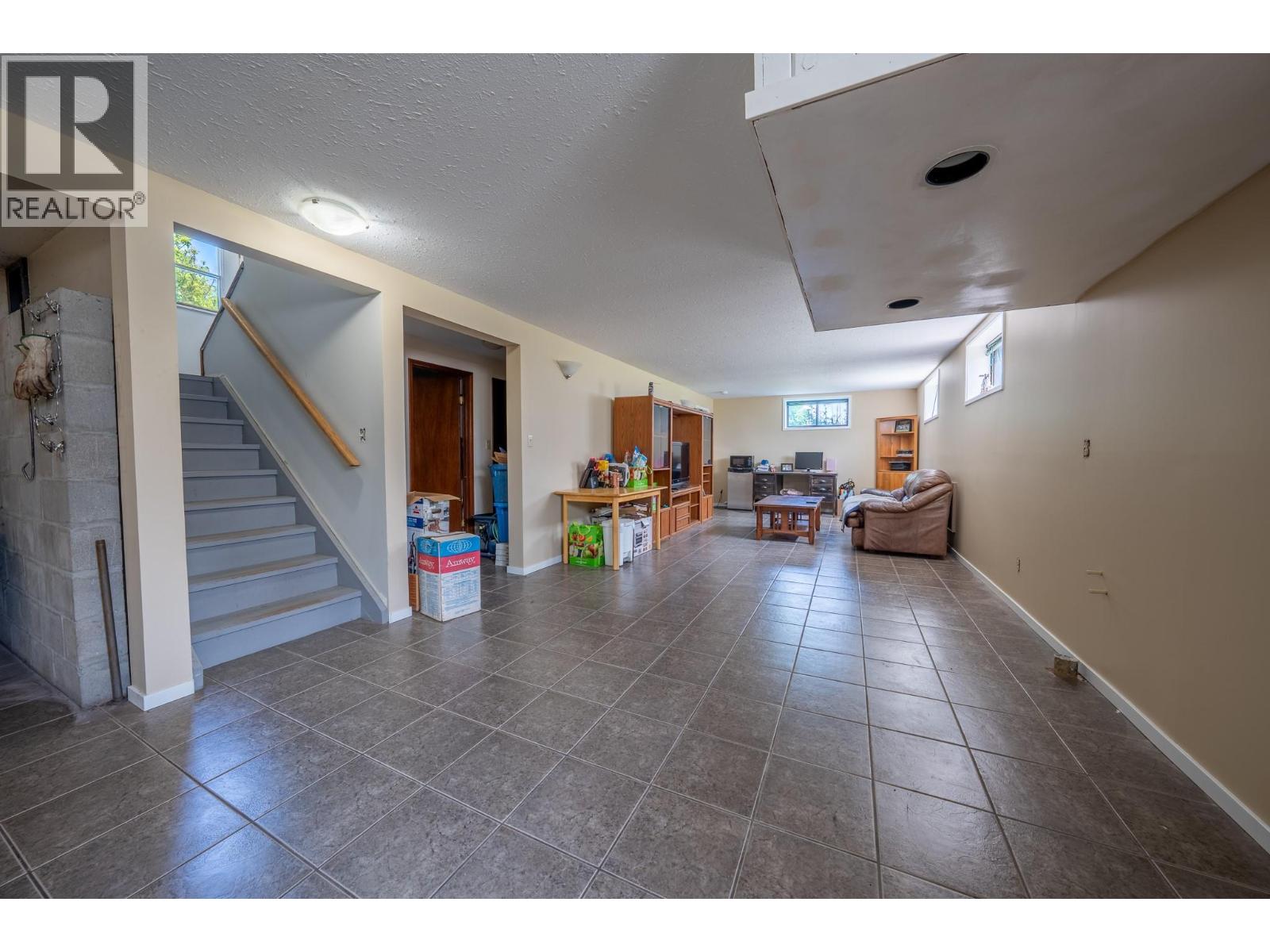 6055 Darcy Road - Image 40