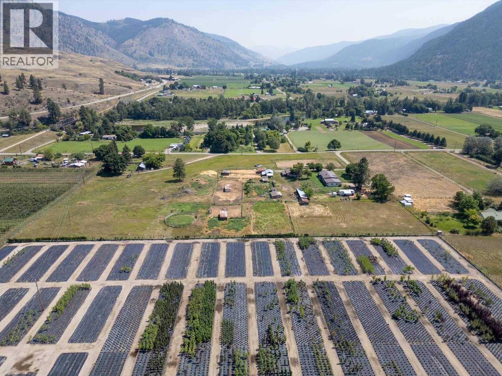 6055 Darcy Road - 90