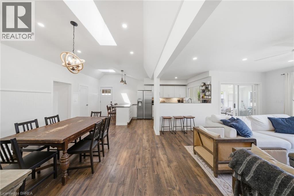 382 CEDAR Drive - 10