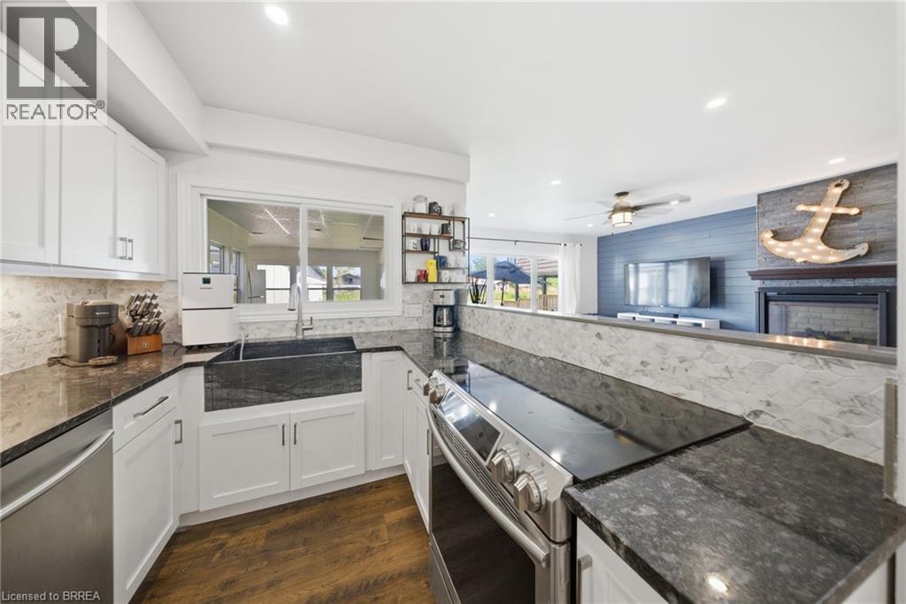 382 CEDAR Drive - 11