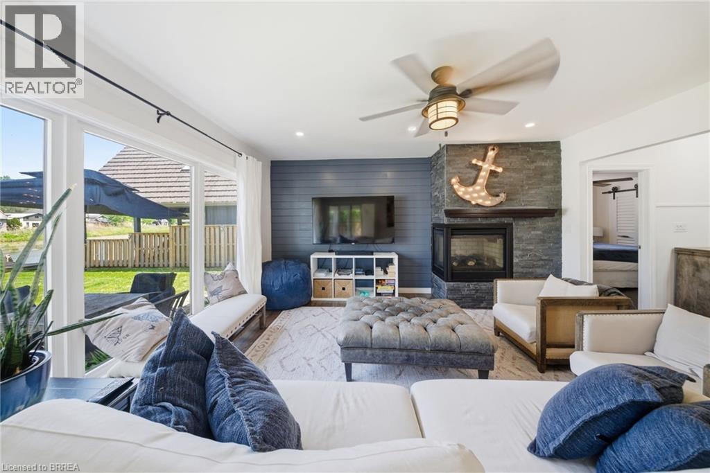 382 CEDAR Drive - 6