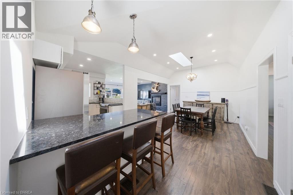 382 CEDAR Drive - 8