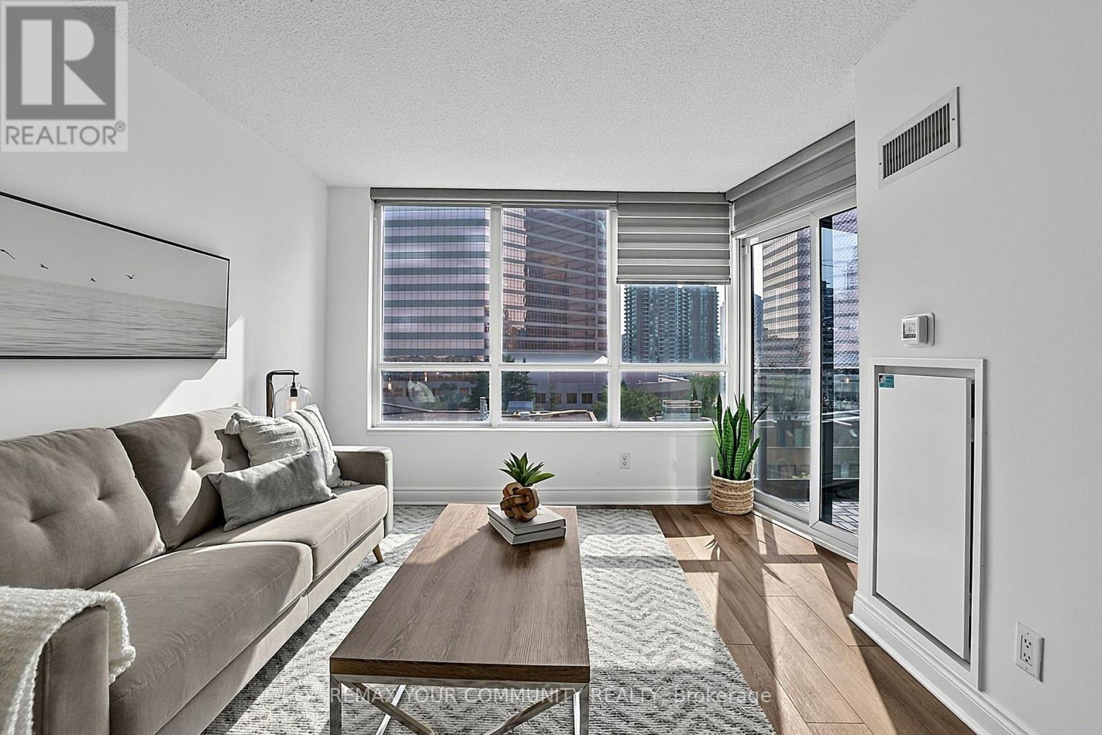 #622 25 GREENVIEW AVENUE - Image 20