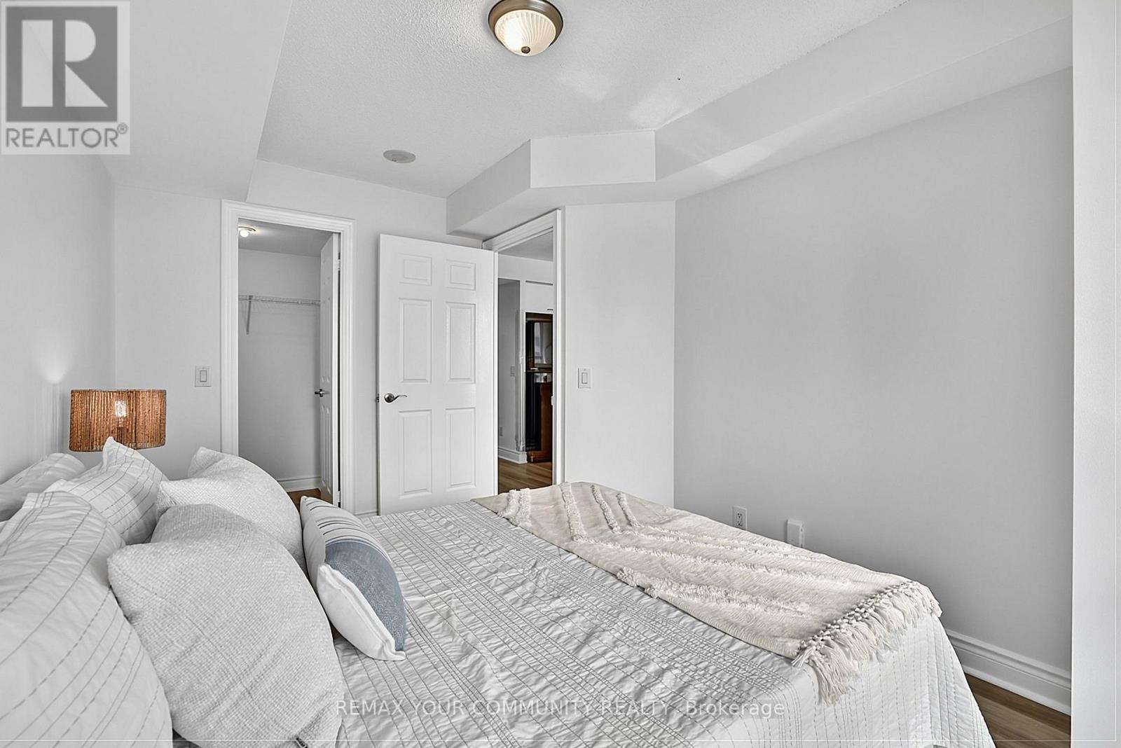 #622 25 GREENVIEW AVENUE - Image 29