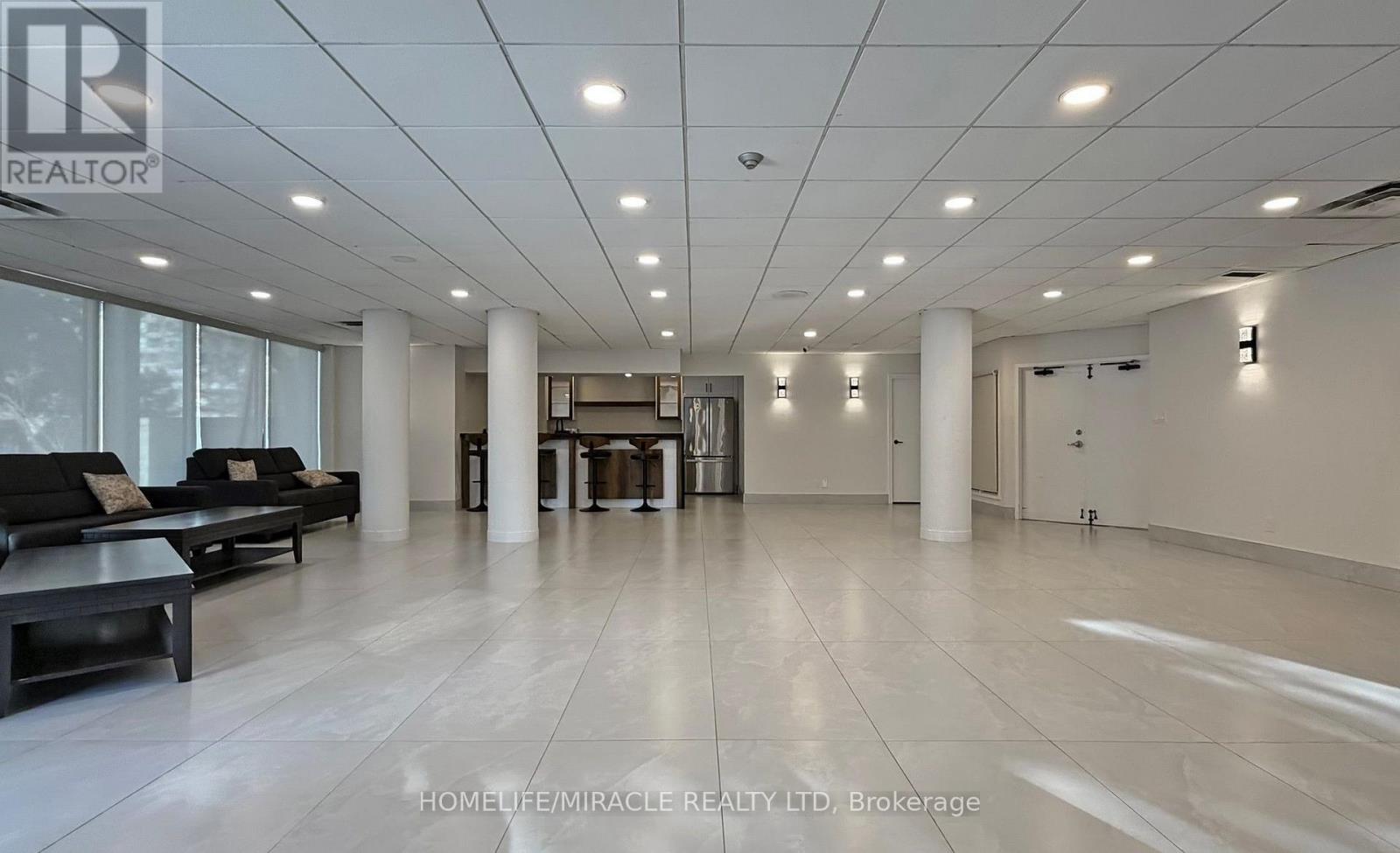 #112 350 WEBB DRIVE - Image 32
