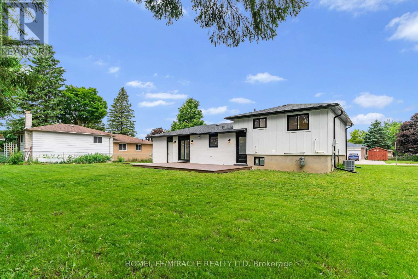 357 SIMON STREET - 16