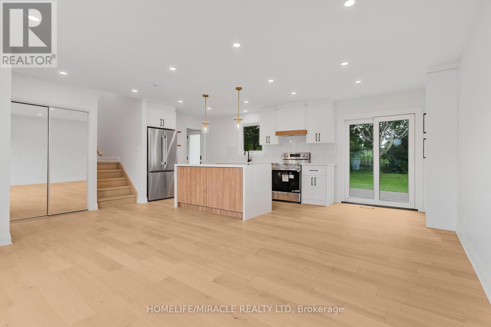 357 SIMON STREET - 4