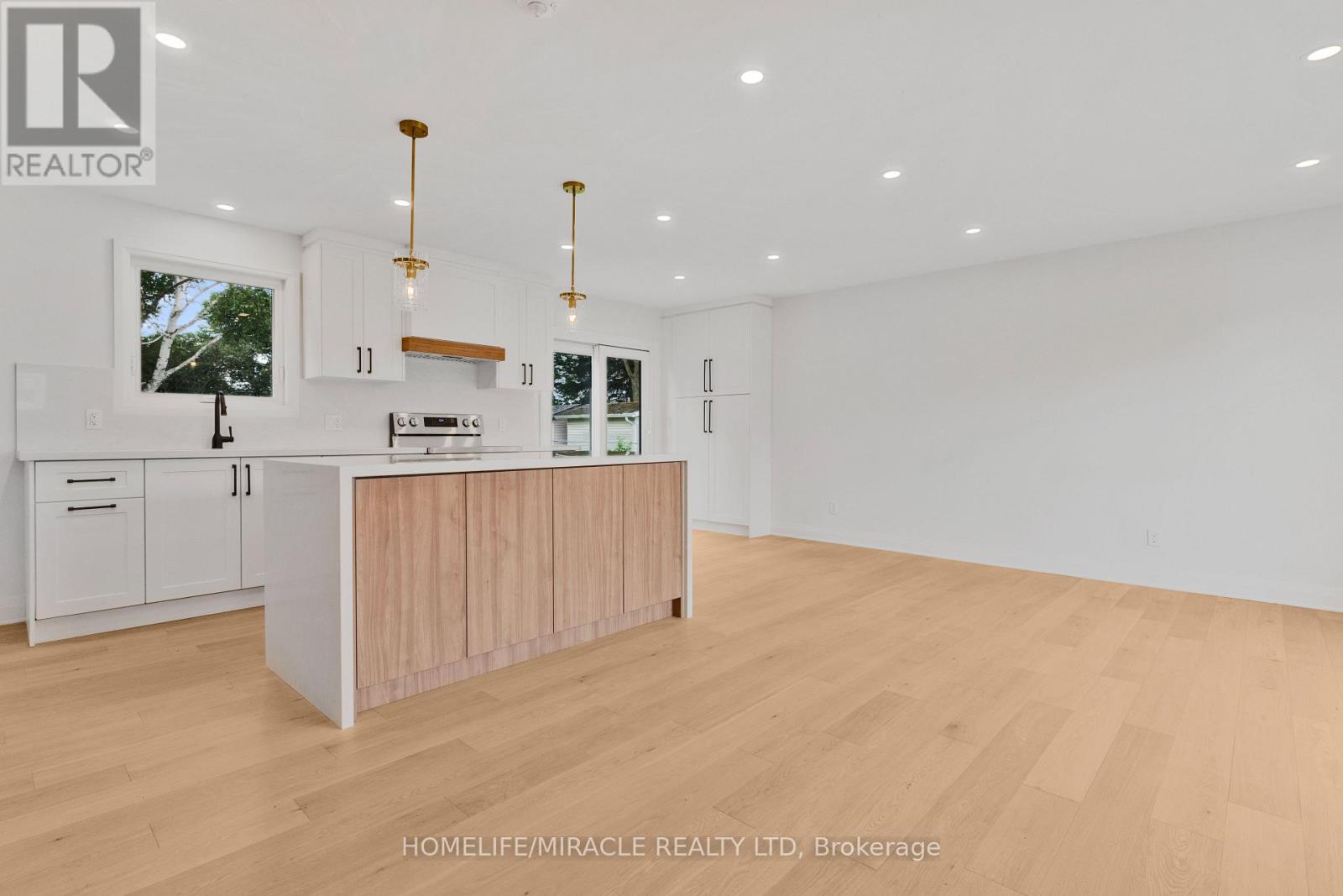 357 SIMON STREET - 5
