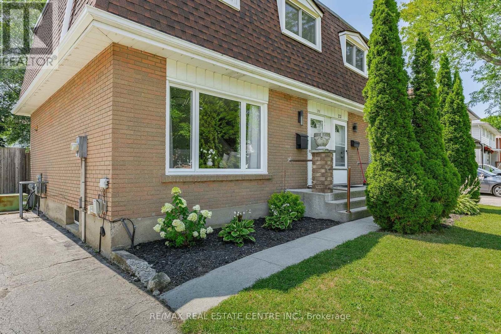 21 COACHWOOD ROAD - 45