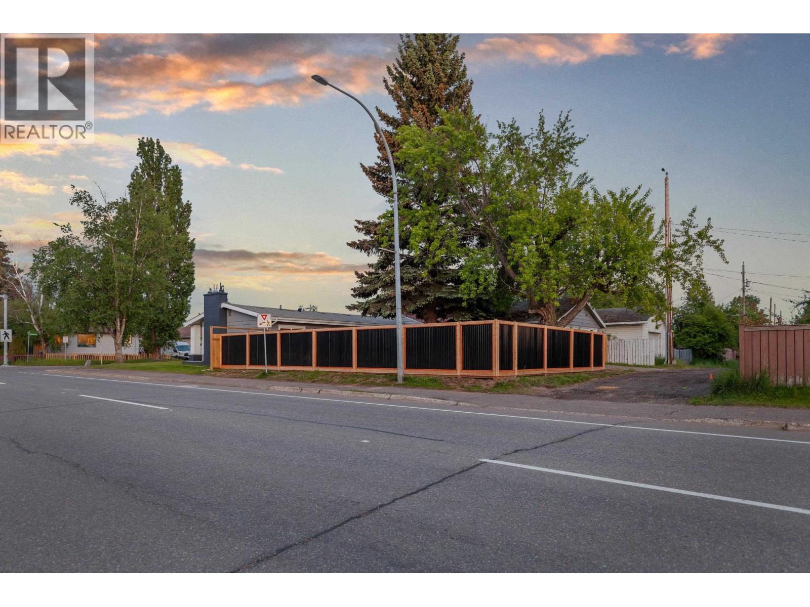 1511 ALWARD STREET - 7