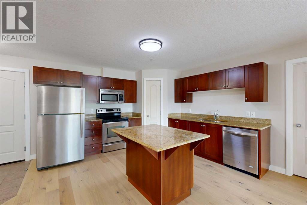 #305 4502 52 Avenue - 3