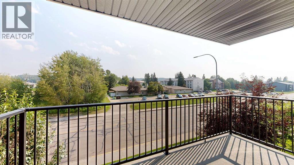 #305 4502 52 Avenue - Image 6