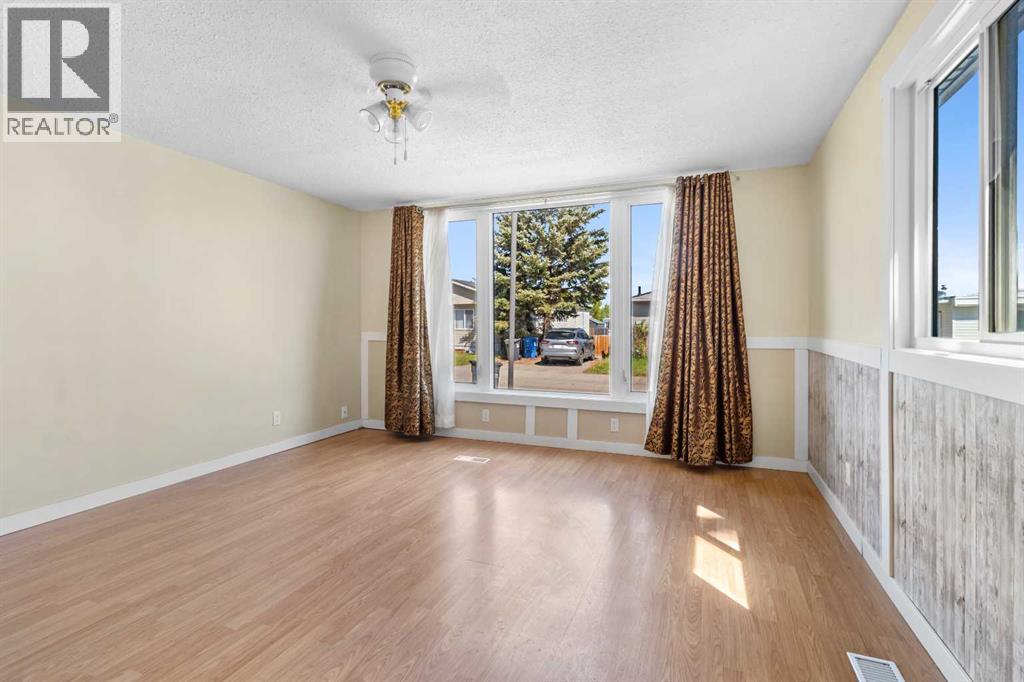 5344 76 Street, Red Deer