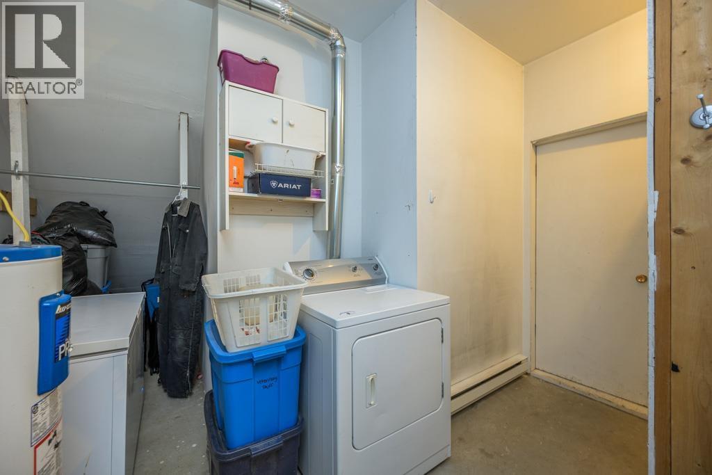 9035 COLUMBIA ROAD - 16