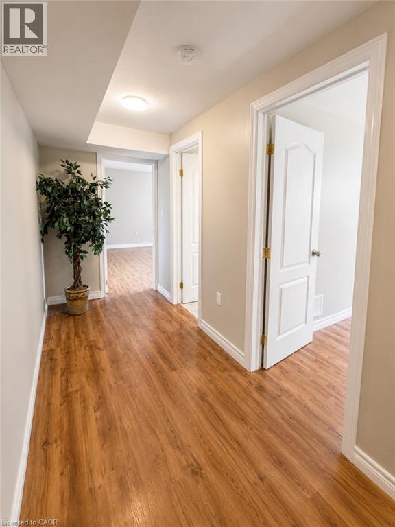 7 SPITFIRE Drive - 25