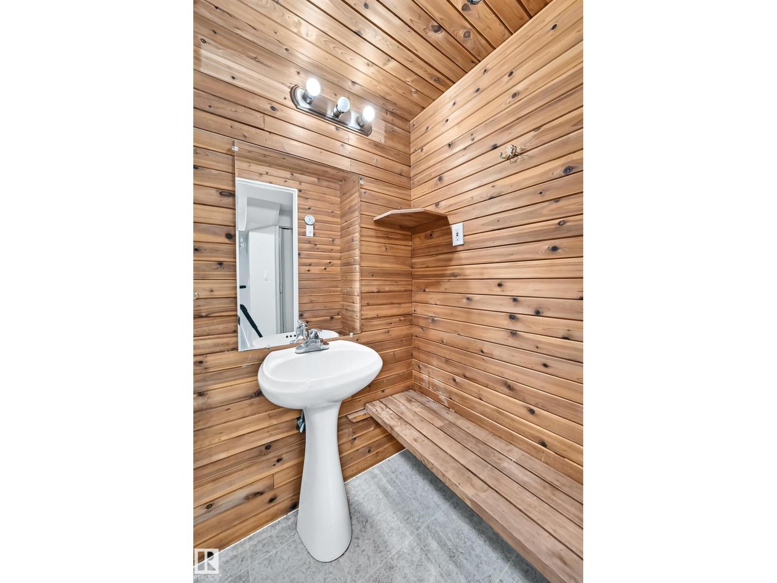 5535 144A AV NW - 43