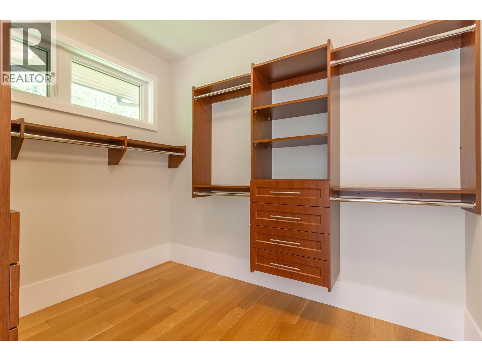 2948 BURFIELD PLACE, West Vancouver