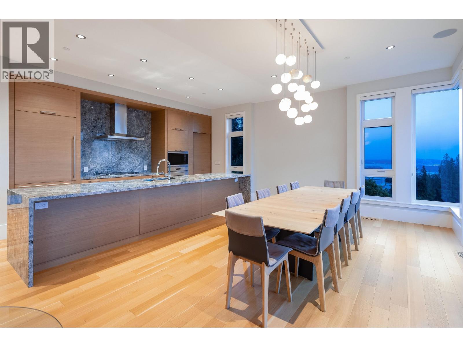 2948 BURFIELD PLACE, West Vancouver