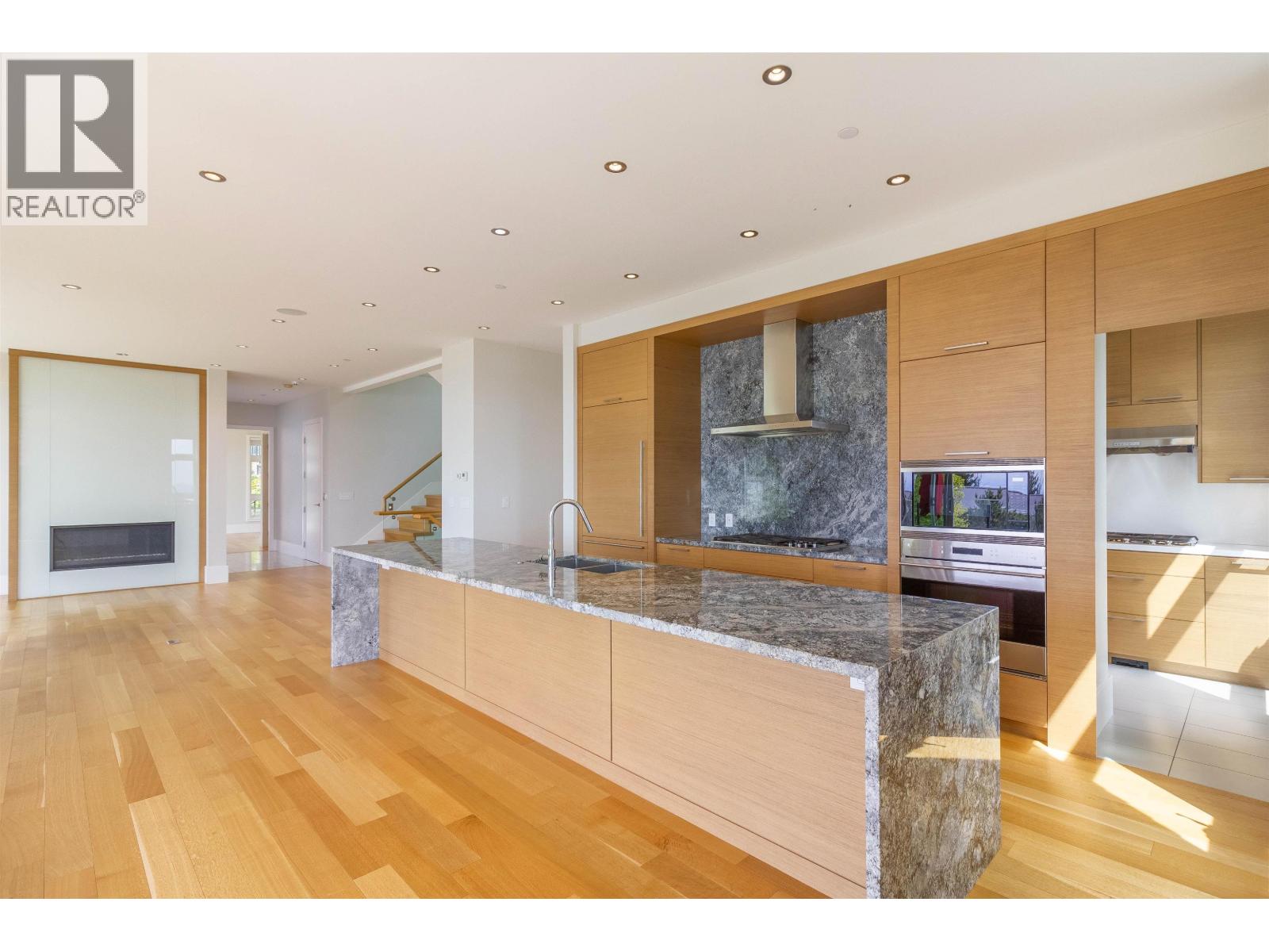 2948 BURFIELD PLACE, West Vancouver