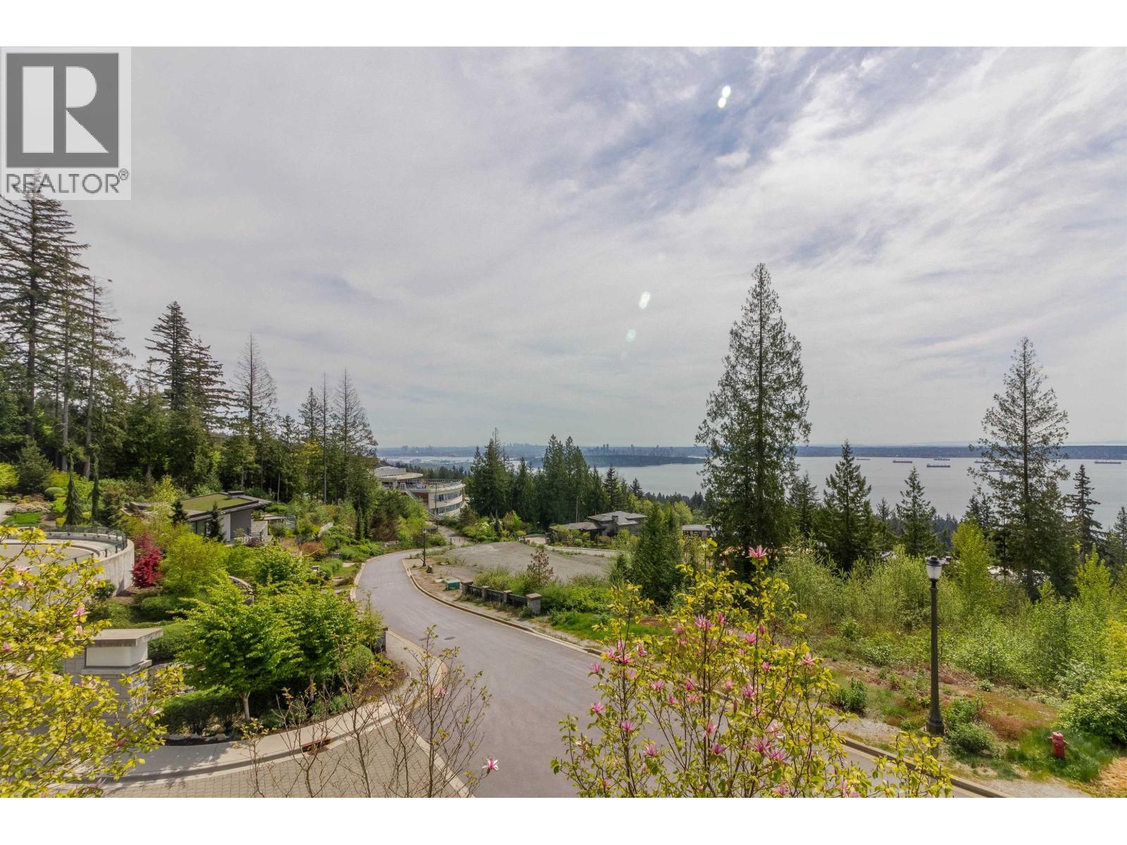 2948 BURFIELD PLACE, West Vancouver