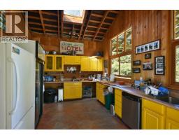 4737 Davis Road, Madeira Park, BC V0N2H1 Photo 18