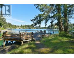 4737 Davis Road, Madeira Park, BC V0N2H1 Photo 29