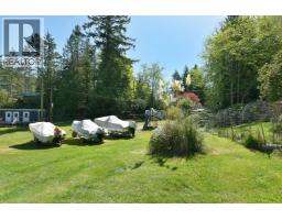 4737 Davis Road, Madeira Park, BC V0N2H1 Photo 12