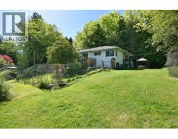4737 Davis Road, Madeira Park, BC V0N2H1 Photo 14