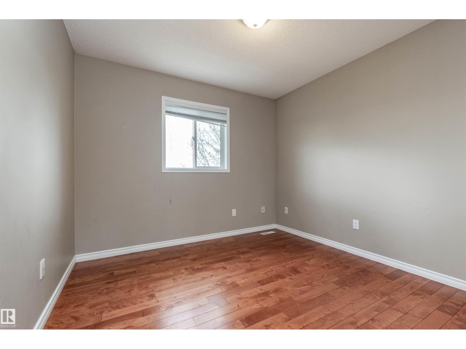 #22 11105 9 AV NW - Image 31