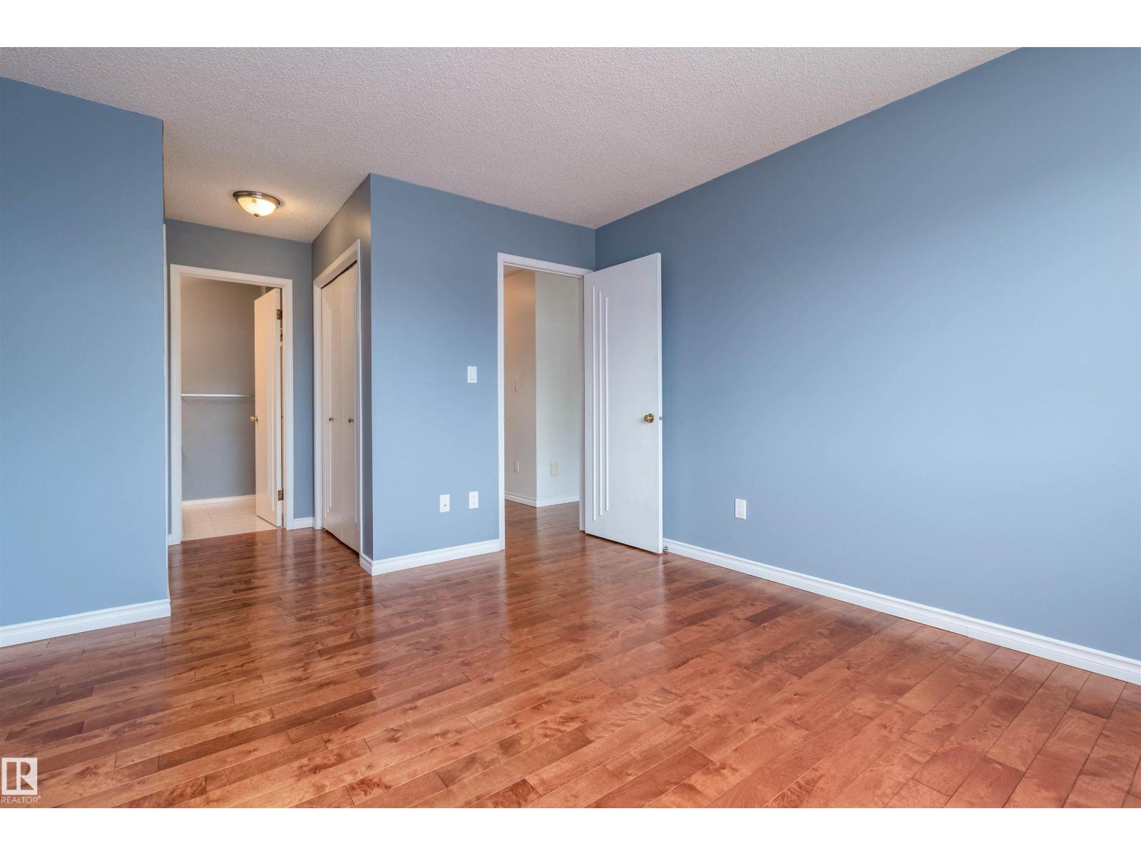 #22 11105 9 AV NW - 24