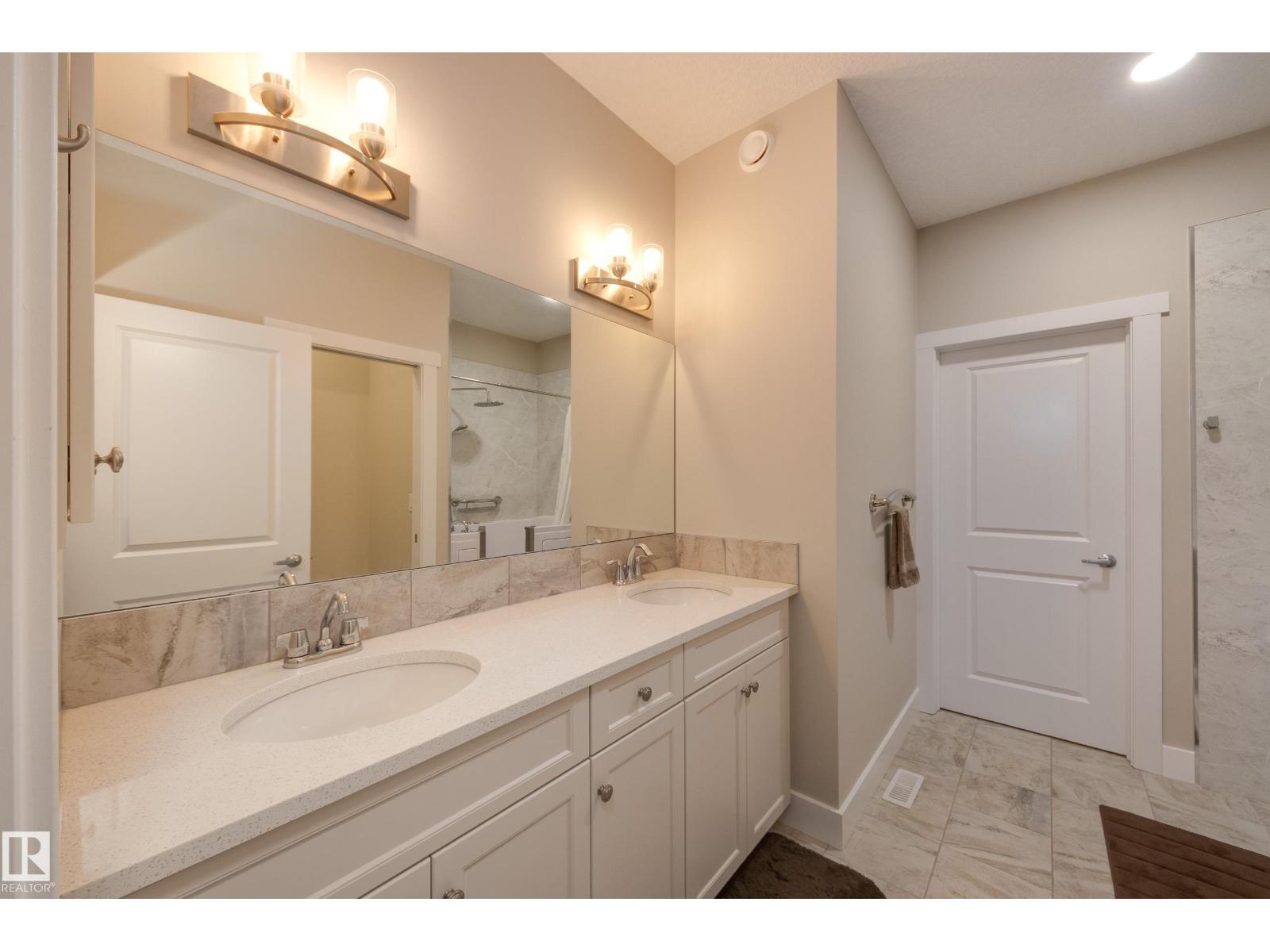 8111 222 ST NW - 20