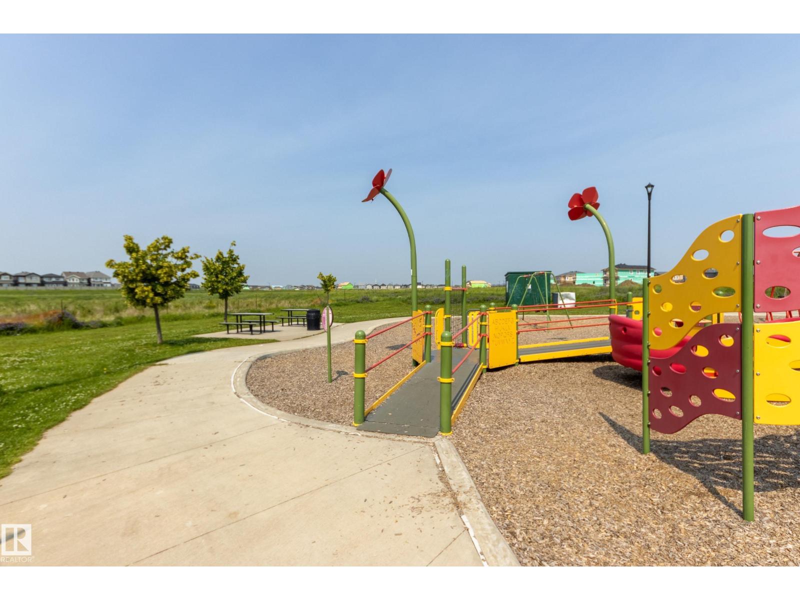 8111 222 ST NW - Image 42