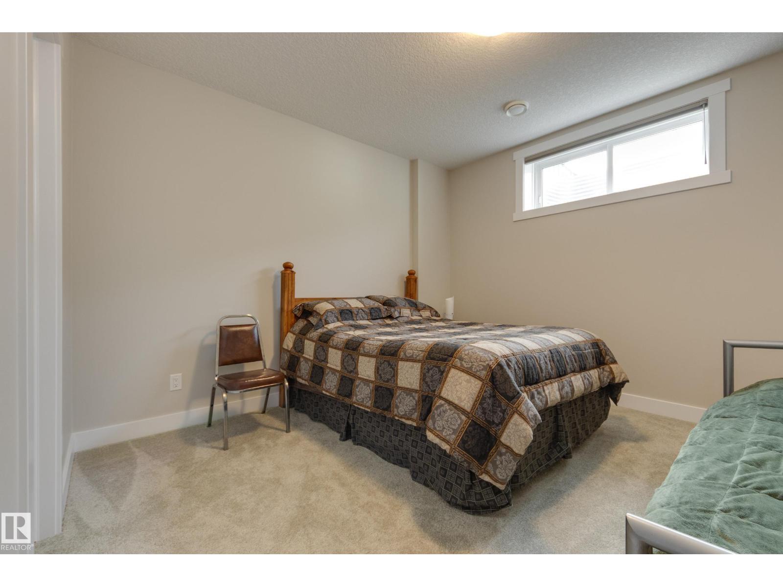 8111 222 ST NW - 28