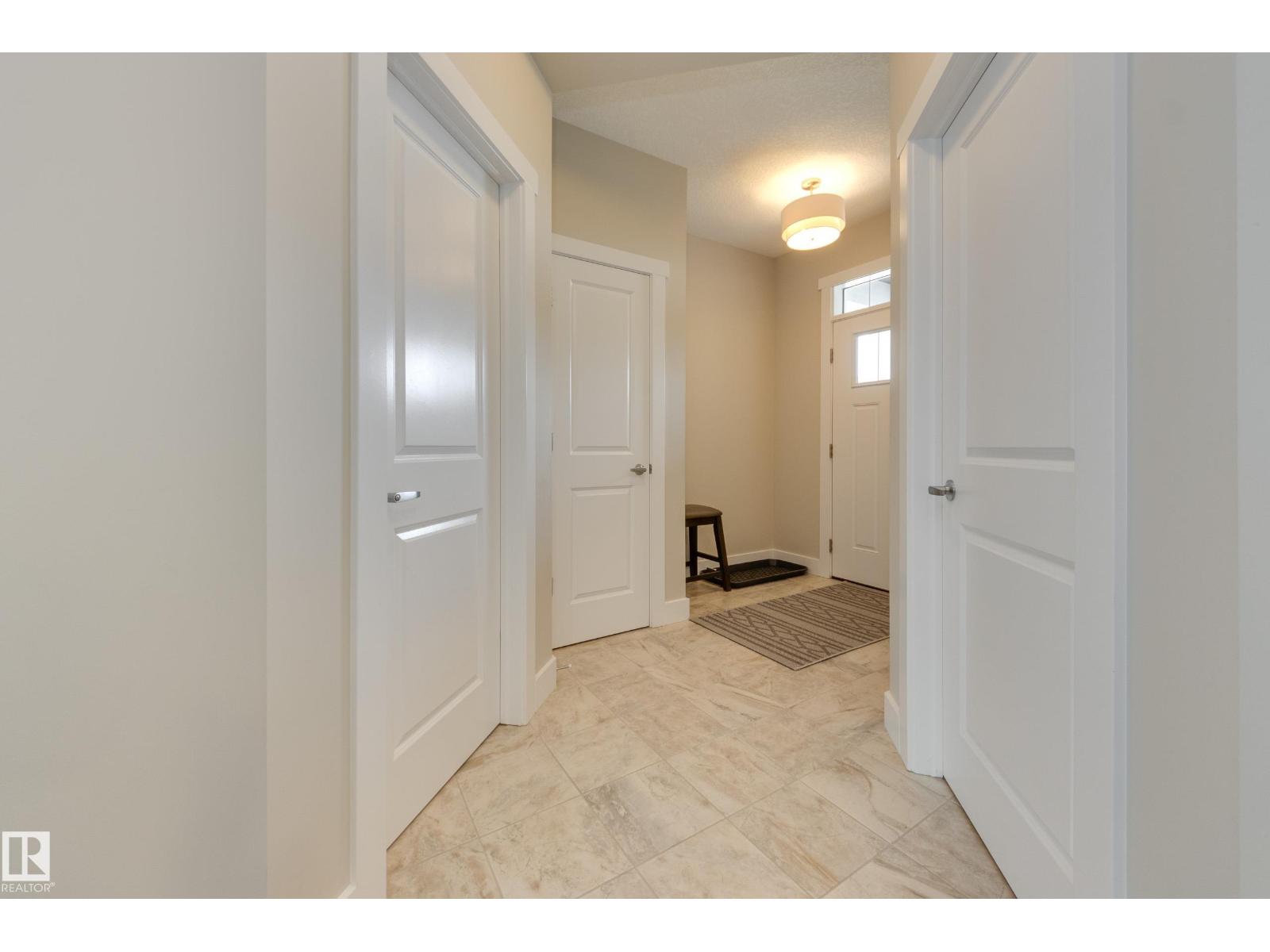 8111 222 ST NW, Rosenthal (Edmonton), Edmonton photo 3