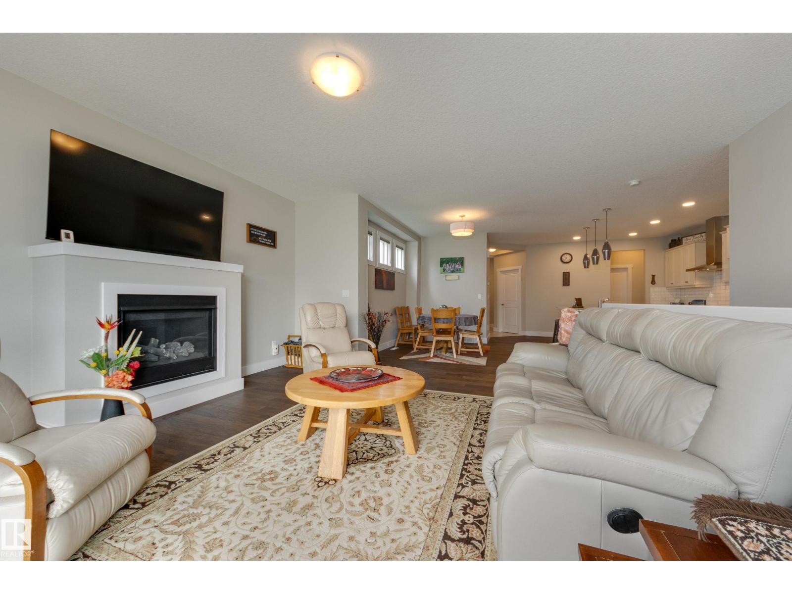 8111 222 ST NW - Image 9